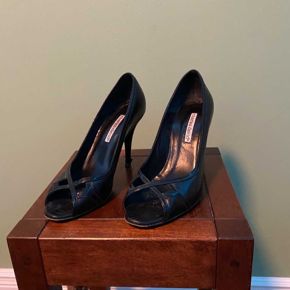 Charles David Black Heel